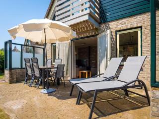 6-Guest Texel Villa with Sauna & Spa - 6