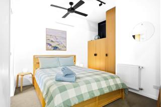 Boutique Apartment in Vibrant Collingwood - 2