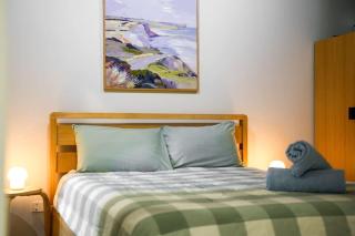 Boutique Apartment in Vibrant Collingwood - 1