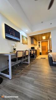 Opalite Comforting Studio Condo Unit - 3
