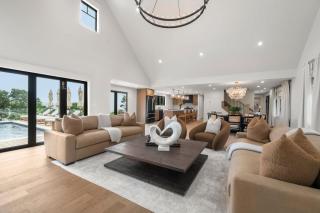Luxury Home w Salt Water Pool Overlooking Ocean - 9