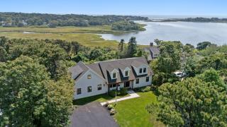 Luxury Home w Salt Water Pool Overlooking Ocean - 1