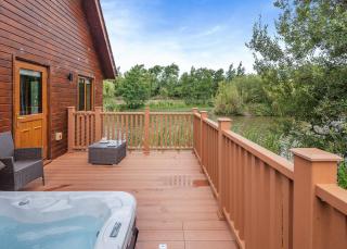 Anglesey Lakeside Lodges - 5