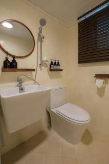 Entire Home, 3 Queen Beds, Easy Access to Gwangjang Market, DDP, Myeongdong - 4