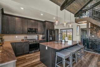 Sandstone Pointe, Elegance Among the Cliffs - Mount Carmel - 3