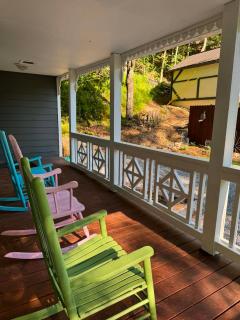 The Renovated Farmhouse at Seneca Rocks - 1