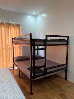 Norwil Manor Tagaytay for 10 guests - 2