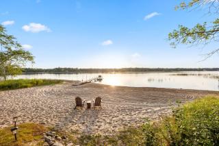 Lakefront Hot Tub Retreat w/ Mega Arcade - 6