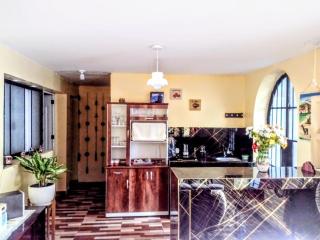 First-floor accommodation 15 min from the airport - 5