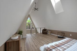 Luxury A- Frame near Old Forge with Hot Tub - 5