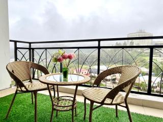 Top Floor, The Retreat Mountain n Sunrise view Hilltop Hotel Apartment in Cameron Highlands - 0