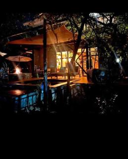 Sunset Bush Retreat & Safari's - 1