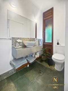 Wongalinga Beachfront Apt 1 - 3