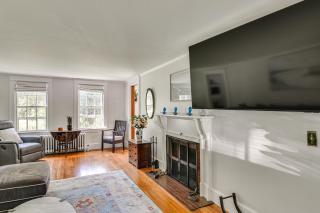 Serene Coastal Getaway: 2 Mi to Newport & Beaches - 1