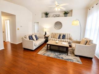 Premium Pool Villa Centrally Located near Disney - 5