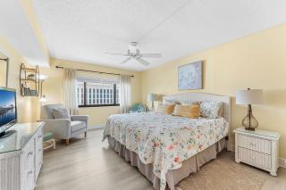 Sandcastles - Direct Oceanfront Apartments with Pool Tennis Pets Welcome - 6