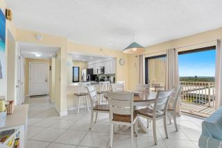 Sandcastles - Direct Oceanfront Apartments with Pool Tennis Pets Welcome - 3