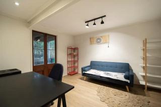 House of Fairy Wren -Charming Queenslander Cottage mins drive to Brisbane CBD and Gabba Stadium! - Holiday Home - 2