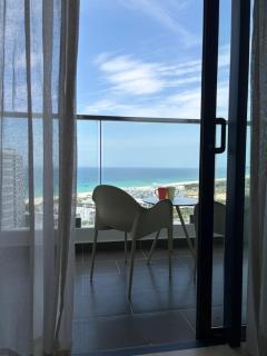 Cam Ranh Beach Resort - 5 Mins to Airport - 6