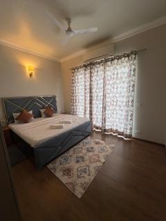 Pristine Homes 2 BHK Central Park Flower Valley - 7