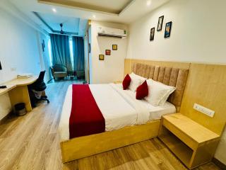 The Grand Anukampa Pinkcity Suites - 2