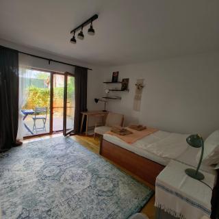 Urban Jungle Bungalow - 6