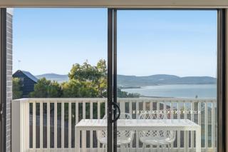Waterside 3B Oasis with Private Parking & Scenic View - 7