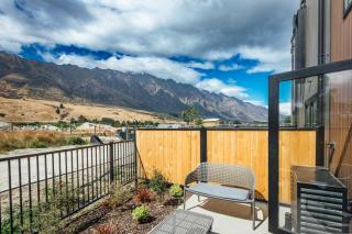 Queenstown Retreat-Remarkable Views - 3