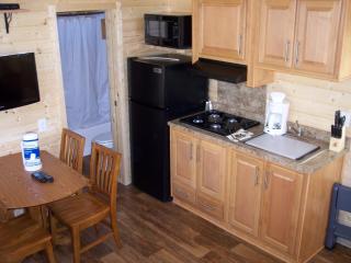 Russian River Camping Resort Cottage 7 - Cloverdale - 9