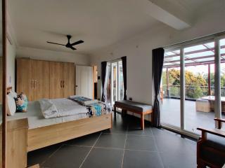 Grand Riverview Penthouse Attic Baga-Arpora - 5