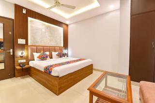 FabHotel Prime Garvit - 5
