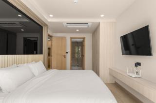 Ozone Laguna - 2 BR Condo - 8