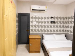 Vishal Palace Hotel Unnao - 6