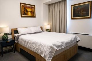 The Square Hotel - 4