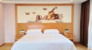 Vienna Hotel Guangdong Xinyi Jiaoyucheng River View - 4