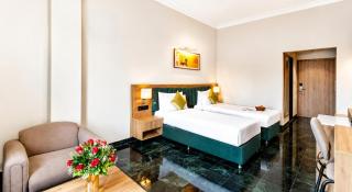 Hotel Sanvi Resort - 1