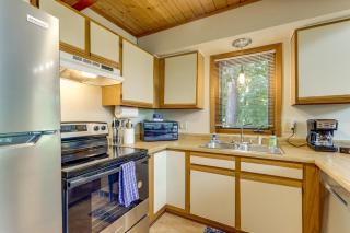 Golf Getaway w/ Fairway Views Near Table Rock Lake - 3