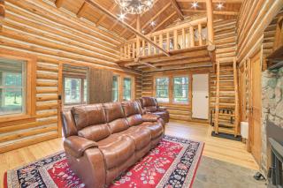 Pigeon River Escape Surrounded by State Land! - 5