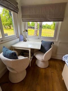 Scandi style Cabin in large garden beautiful views - 4