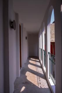 Neighbor Phuthon - 7