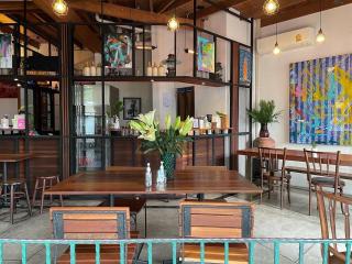 Neighbor Phuthon - 3
