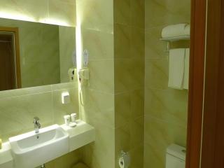 Shanghai Marriott Hotel Songjiang - 2