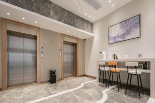 Lavande Hotel Wuhan Huanghelou Branch - 2