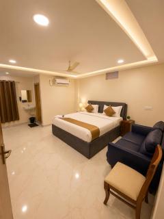 Hotel Livotel Near DLF Cyber City Gachibowli - 5