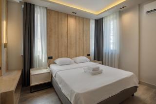The Room Hotel & Apartments - 2