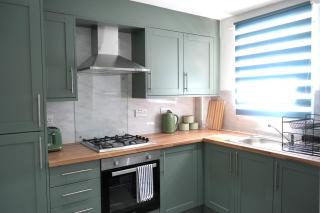 Charming Moseley Barn Conversion Home, Sleeps 4, With 2 Free Parking Spaces - 2
