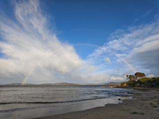 Beach Getaway - Blessington Villa - 5