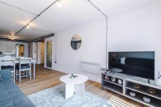 Modern Studio Apartment With Sofa Bed Near M6 J21 - 7