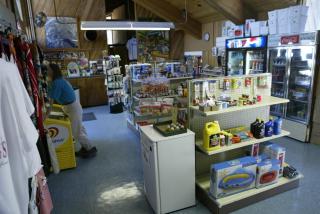 Snowflower Camping Resort Cabin 3 - Emigrant Gap - 2