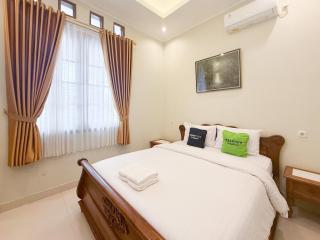 Urbanview Hotel Puri Gusti Ayu Gejayan - 0